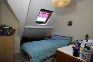 2 bed flat, Napier Terrace, Flat 3, Mutley, Plymouth, PL46ER - Image 1